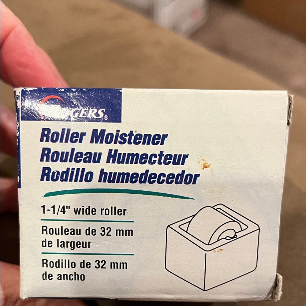 Rogers Roller Moistener vintage item